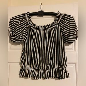 HNM black and white line pattern design blouse